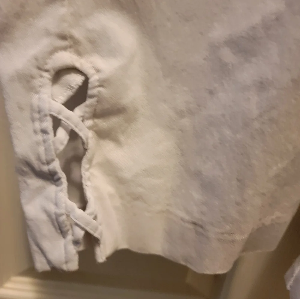 89th & Madison White Carpi Pull-Up‎ Size S